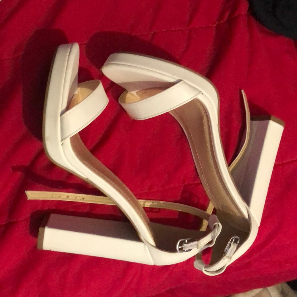 Windsor white heels